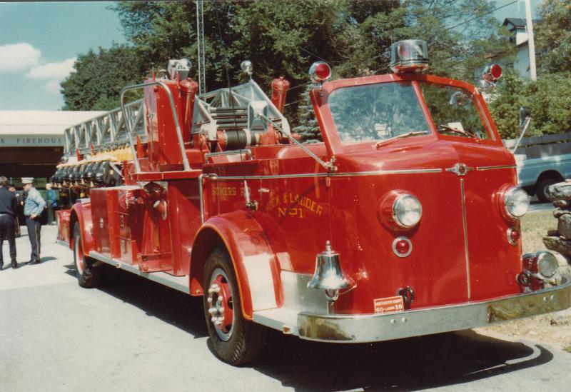 Ladder 18.  1976-2001.  
1950 American LaFrance 700.  
100' Aerial ladder.